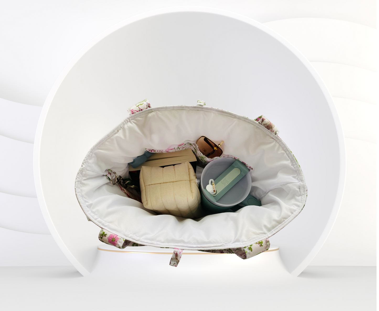 Quilted Tote Bag - Country Garden