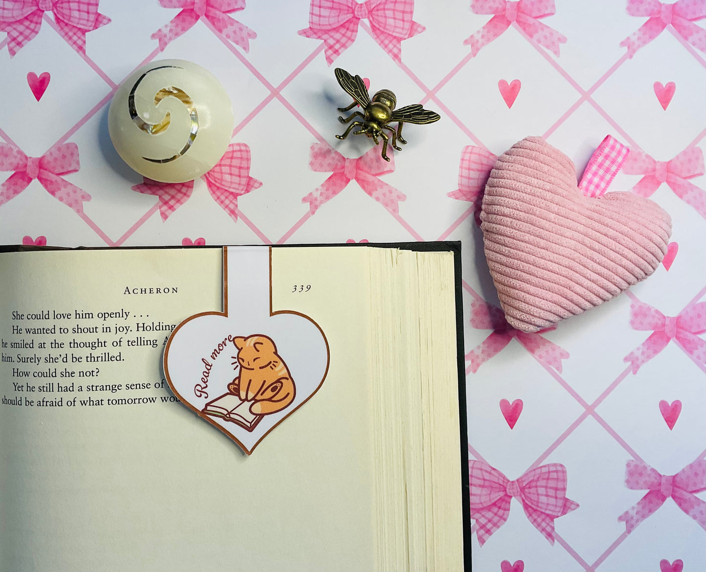 Magnetic Bookmark - Read more kitty